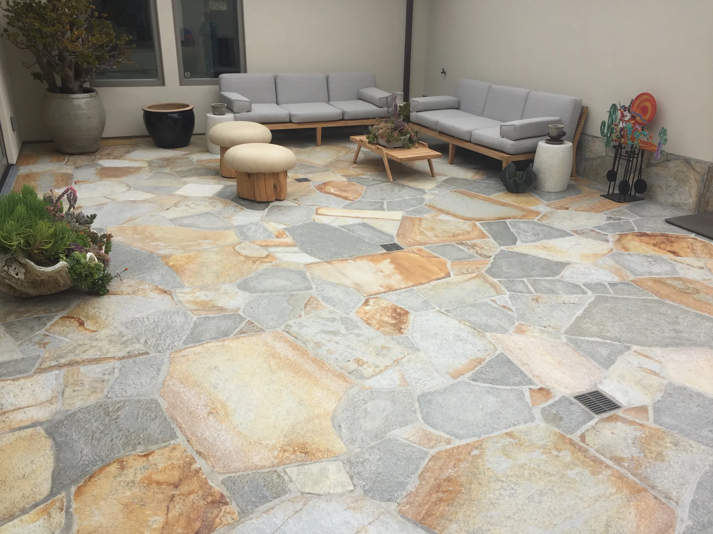 Flagstone courtyard patio